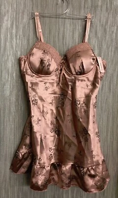 Camisa Sophie B rosa con cable con dobladillo con volantes pequeña Foto 1 de 2