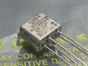 Raytheon / Deutsche Mil-Spec SPDT 28VDC 1Kilohm Relay # 414806-5 90031400-99 - Picture 1 of 4