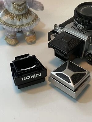 New Metal Leather DW-1 Waist Level Finder for Nikon F/F2 Film Camera - Image 1 of 4