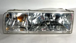 95 96 97 Lincoln Town Car Feu Phare Côté Conducteur Droit ORIGINE FORD OEM - Photo 1/13