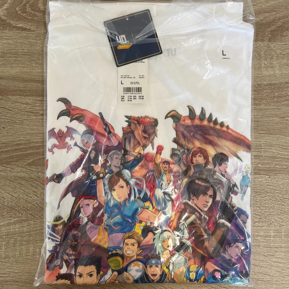 CAPCOM 40th ANNIVERSARY T-SHIRT | UNIQLO JAPAN UT COLLECTION | STREET FIGHTER 2 - Image 1 of 4