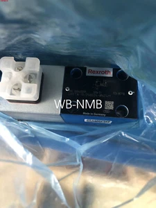 New Rexroth valve 0811402019 DBETX-10/250G24-8NZ4M FedEx or DHL - Afbeelding 1 van 1
