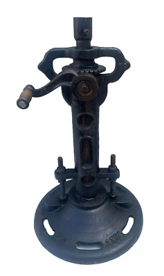 Mesa Industrial Vintage AC 1756 Base Redonda con Manivela Ajustable Foto 1 de 4