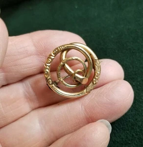 Victorian Circular Gold Wash Pin/Pendent (1329) - Picture 1 of 7