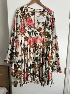 Boohoo Dress Women Sz 12 Blouse Deep V-Neck Floral Print Bell Sleeve Ruffle Edge - Picture 1 of 4
