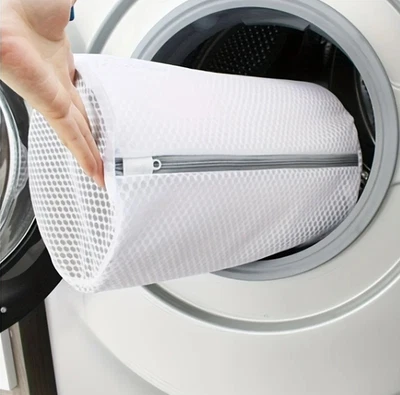 2pcs Durable Mesh Shoe Washing Bags with Zipper Reusable Laundry Protector - NEW - Image 1 of 4