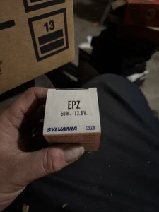 PROJECTOR LAMP -EPZ-50W 13.8V -SYLVANIA - Picture 1 of 1