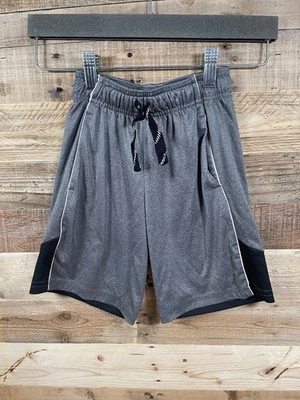 Pantalones cortos deportivos elásticos Jumping Beans Active para niños (5) grises negros con bolsillos Foto 1 de 4