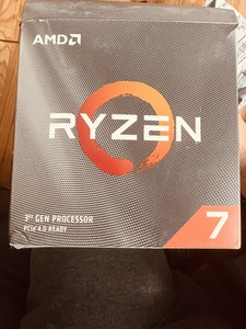 AMD Ryzen 7 3800X Prozessor (3,9 GHz, 8 Kerne, Sockel AM4) verpackt -...