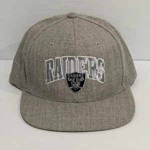 Yupoong Classic Grey Oakland Raiders Snapback VGC - Picture 1 of 5