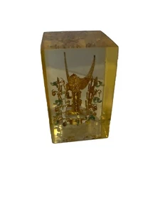 Vintage Rare KOREAN GOLD CROWN ACRYLIC PAPERWEIGHT - Picture 1 of 8
