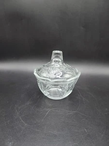 Joli sucrier en verre moulé - Picture 1 of 11