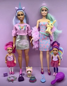 Barbie Puppe Set lila rosa Haare Einhörner Schmetterlinge Chelsea Outfits Haustiere - Bild 1 von 3