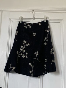 Armani Collezioni Women’s Knee-Length, Size 44 (UK 12) - Flower - Picture 1 of 12