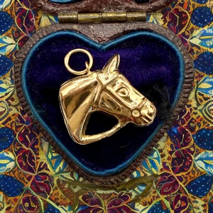 Vintage 9k Solid Yellow Gold Horse Head Pendant Charm - Picture 1 of 3