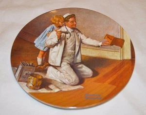 *** NUOVO *** Norman Rockwell's Heritage 1983 "The Painter" Piatto da collezione (4,2) - Foto 1 di 6
