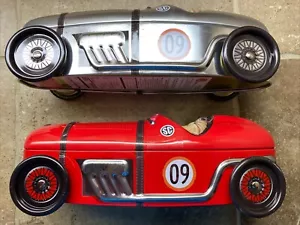 2 auto da corsa SIGILLATE argento disegni gru latta rosso e argento con BISCOTTI! - Foto 1 di 7
