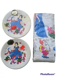 Vintage Hallmark Disney Snow White Party 2 Sets of 8 Plates and Tablecloth - Picture 1 of 1