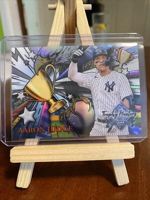 2022 Topps Stadium Club Chrome Trophy Hunters Wave Parallel Aaron Judge Yankees - Image 1 of 3