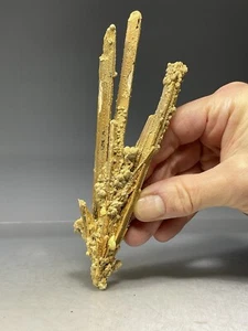 SS Rocks - Cervantite, Valentinite (psuedo after Stibnite) Sulphur (China) 86g - Picture 1 of 6
