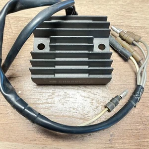 Original Honda 35 - 50 PS Spannungsgleichrichter Spannungsregler 31600-ZV5-003 - Bild 1 von 3