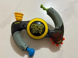 Bop It Extreme 2 Talking Handheld Game Electronic Hasbro 2002 - Tested - Picture 1 of 2