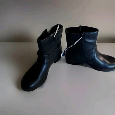 American Eagle Outfitters 9.5Harness Ankle Boots Women’s Black Booties Side Zips - Image 1 of 4