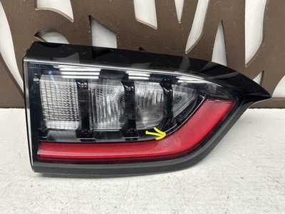 Jeep Cherokee 2019-2023 lado del conductor izquierdo interior LED luz trasera OEM Foto 1 de 4