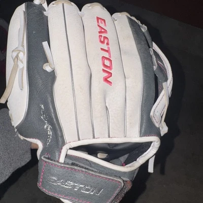 Easton Ghost Flex GFY10PK Inch Youth Softball Glove RHT Real Leather - Image 1 of 4