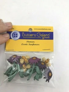 Exotic Sunflower and Bee button for crafts embellishments sewing scrapbook - Picture 1 of 3