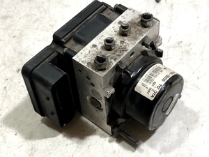 BOMBA ABS TOYOTA YARIS 2014 MK3 1.3 GASOLINA 44540-0D030 89541-0D270/2011-17 - Imagen 1 de 10