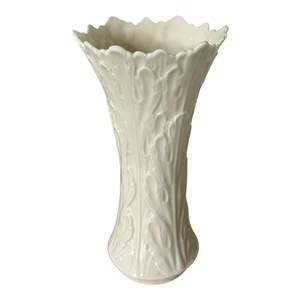 Lenox Woodland Vase Ivory Porcelain 8.5” Embossed Swirl Scalloped USA 1980s - Picture 1 of 5