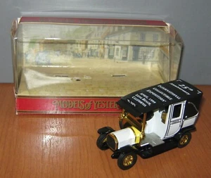 Matchbox Yesteryear Y28 Unic Taxi Collectible Exposition 1999 Long Beach Code 2 - Picture 1 of 4