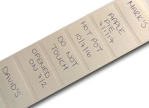 100 25MM X 50MM WHITE POLYPROP FREEZER ADHESIVE WRITE ON LABELS KITCHEN STICKERS - Picture 1 of 1