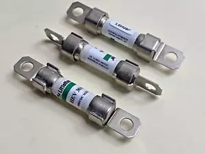 LITTELFUSE HEV 30A Fusibile Ceramico Bullonato 450VDC Max EV Contatto Veicolo Elettrico - Foto 1 di 3