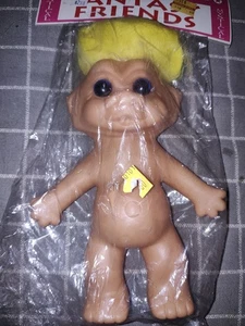 Vintage 70er Fantasy Friends Troll Puppe 6 Zoll gelbe Haare Artmark Korea - Bild 1 von 2