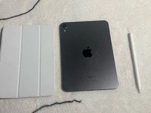 Apple iPad Mini 6ème Génération avec Apple Pencil et Étui Smart Folio - Photo 1/4