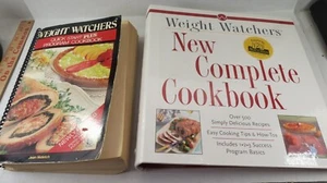 WEIGHT WATCHERS COOK BOOKS 1986 AND 1998 Vintage Weight Watchers 2 BOOKS 1 PRICE - Picture 1 of 9