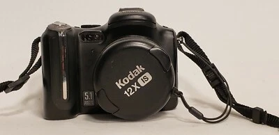 Kodak Easyshare P850 5.1 MP Digital Camera 12x Optical Zoom - Image 1 of 4