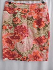 Talbots Straight Skirt Knee Length Pink Floral Spring Back Hidden Zip 2P Petite - Picture 1 of 5