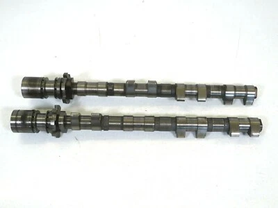 Auténtico usado BMW Serie 3 M3 V8 cilindros 5 - 8 árboles de levas E90 7841167 / 7838188 Foto 1 de 4