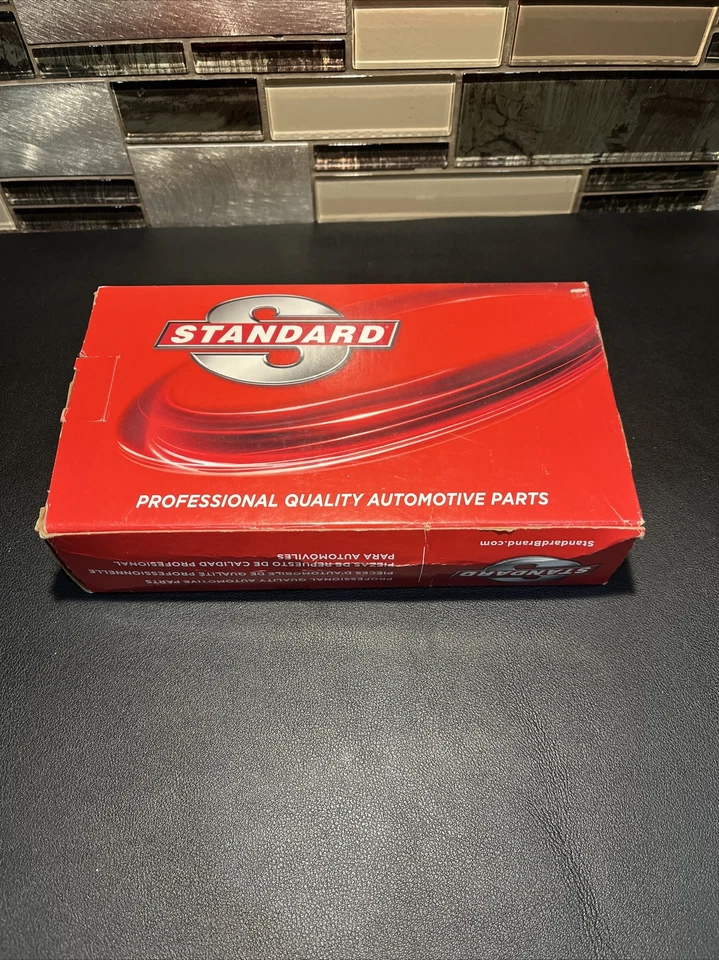 Conector de alimentación de radio estándar S-1874 para Ford F-150 1999-2004 Foto 1 de 4