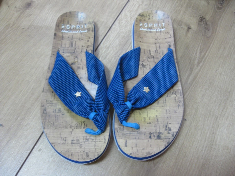 Esprit Zehentrenner Pantolette Blau Gr. 40 Schuhe lived in and loved Flip Flops - Bild 1 von 4