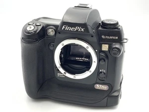 Fujifilm FinePix S3 Pro -EXC- `6576 - Picture 1 of 3