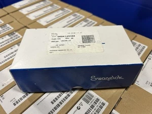 10 Stück Swagelok Edelstahl Schott 1/2 Zoll Außendurchmesser Rohr x 1/2 Zoll Außengewinde NPT SS-810-11-8 - Bild 1 von 2