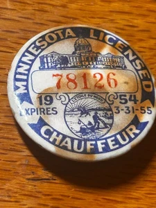 Vintage 1954 Minnesota licensed Chauffeur Badge  78126  White Red Blue - Picture 1 of 2