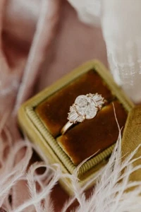 Anillo de compromiso de boda de piedra moissanita de corte ovalado de 2,0 quilates de oro rosa macizo de 14 quilates - Imagen 1 de 12