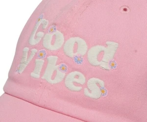 Gorra para mujer Life Is Good bordada vibraciones positivas rosa margarita frío - Imagen 1 de 4