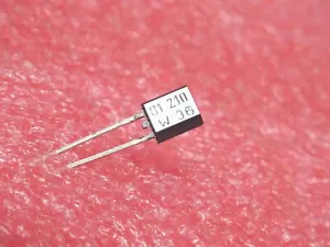 Lot x2:ci KTY 81-210 ~ KTY81-210 silicon temperature sensor -55+150°C, -67+302°F - Imagen 1 de 1