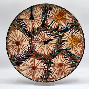Vintage Pottery Hanging Wall Plate Hand Painting Unmarked - Foto 1 di 7